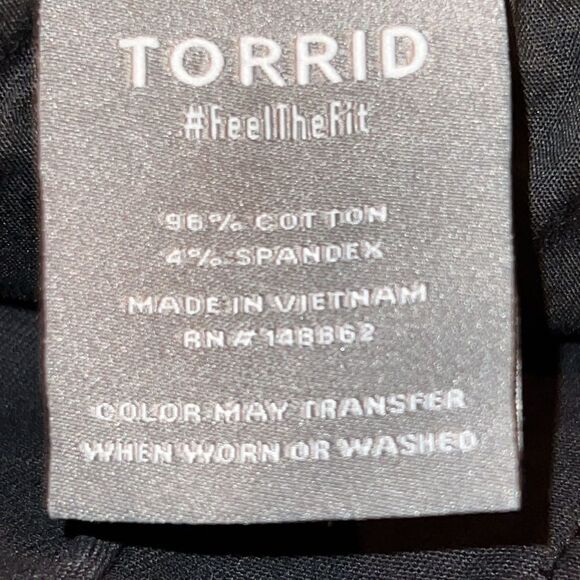 Torrid black stretchy comfy cuffed shorts!! - Picture 9 of 9